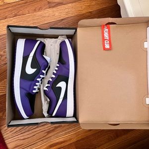 Jordan 1 low court purple black and purple